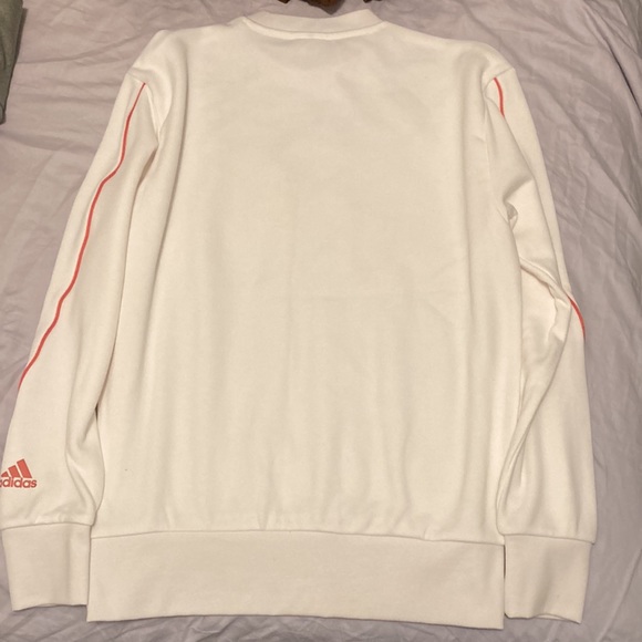 Beautiful Adidas sweatshirt - Picture 5 of 5